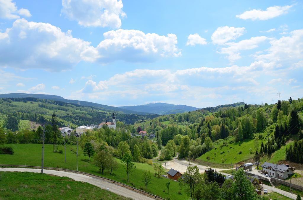 Penzion Na Vrsku Hotell Branná Exteriör bild